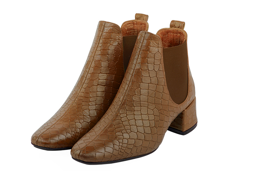 Caramel brown women's ankle boots, with elastics. Square toe. Low flare heels. Front view - Florence KOOIJMAN